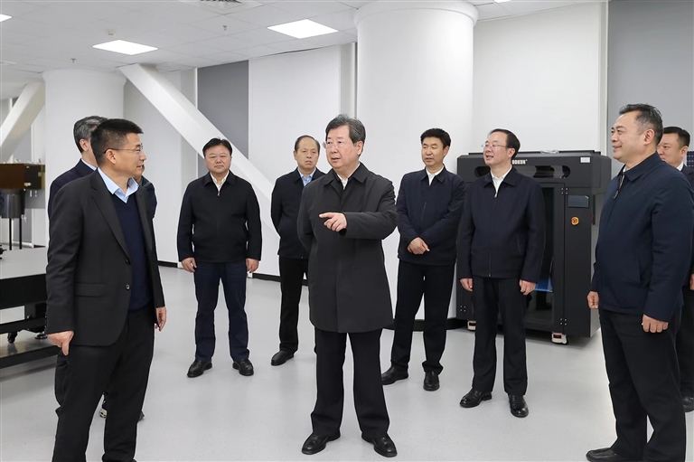 持续实施创新驱动科教兴省人才强省战略 奋力建设国家创新高地和重要人才中心