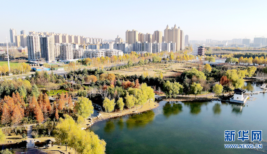 河南许昌初冬的北海公园美景如画