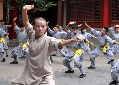 少林寺里过暑假 与少林寺僧人一起磨练意志