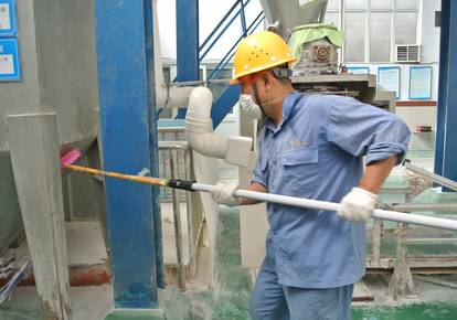 郑州铁路装备公司提升设备质量保安全