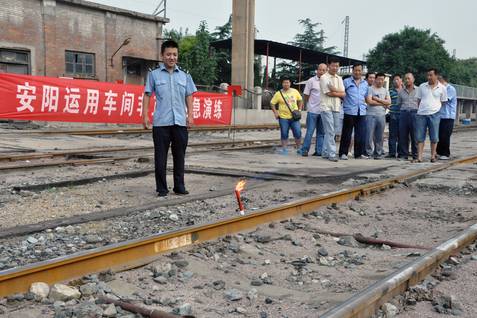 新乡机务段加强乘务员汛期非正常处置能力