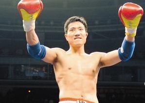 河南小伙夺世界杯武术散打冠军 曾KO泰国皇家拳师