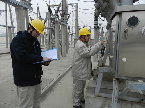 濮阳公司：震后巡视保供电