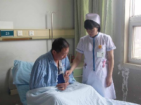 关爱患者 诚心服务