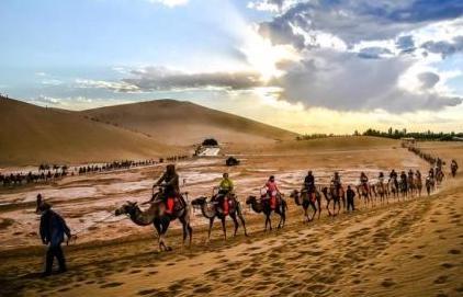 国家旅游局发布文明旅游宣传片 纠正不文明行为