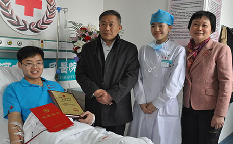 河南乡村医生捐献造血干细胞 救助北京13岁患儿