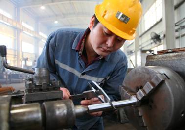杨河煤业公司修复机电设备配件