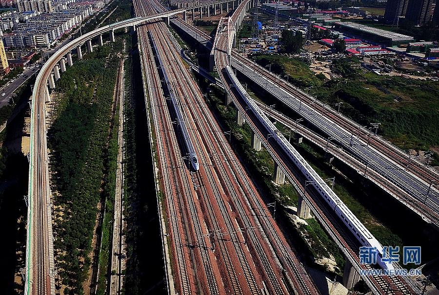 先通“四面”再走“八方” 郑州打造“中国铁路立交桥”
