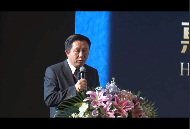 杨金成：创新为我们插上飞翔的翅膀