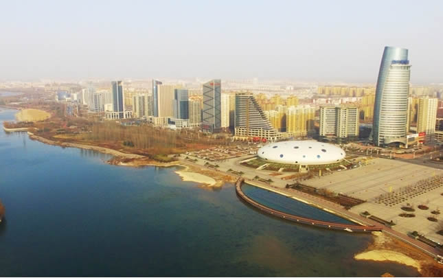 航拍鹤壁淇河沿岸CBD