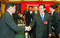 卢展工郭庚茂叶冬松率队看望省第九次党代会代表