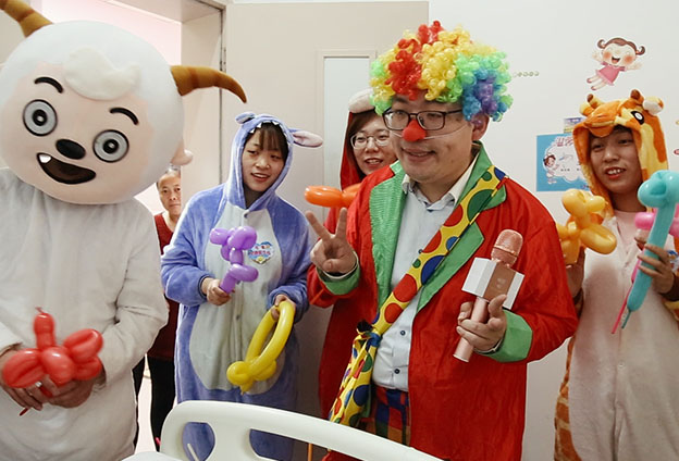 “小醜醫生”也被叫做“夢想醫生”。這個志願服務項目于2017年9月在濮陽市婦幼保健院正式“落地”。