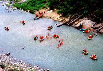西峽縣老鸛河漂流