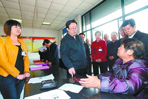 郭庚茂在开封安阳鹤壁调研