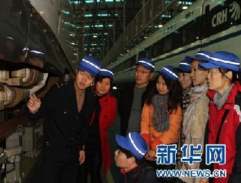 洛阳电务段社保小卫士让职工温暖如春 我们