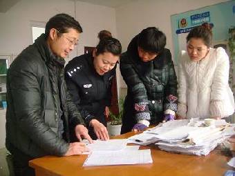 平舆县全面督导县城区人口和计划生育服务管理工作