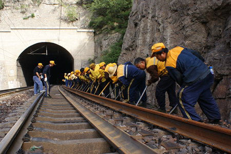 铁路工务段职工待遇\/月山工务段演出大图\/月山