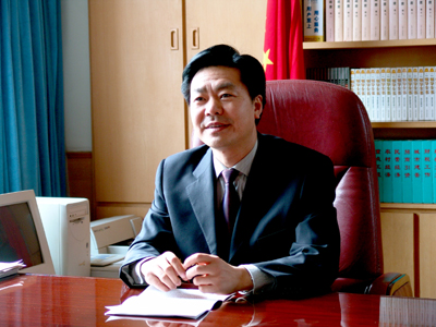 中共新安县委书记王敬林